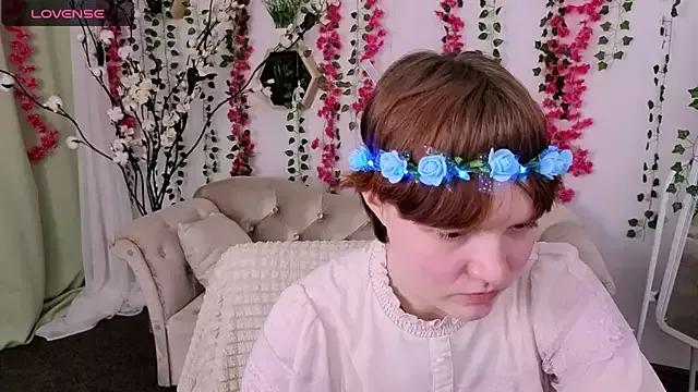 DreamyLuna on StripChat