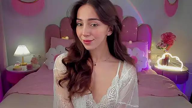 ElsaYoung on StripChat