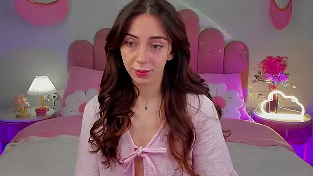 ElsaYoung on StripChat