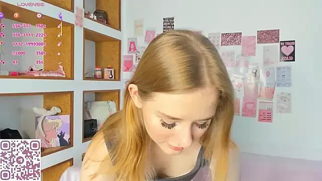 ElvinaRose on StripChat