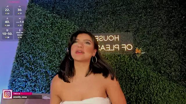 emmiily_z on StripChat