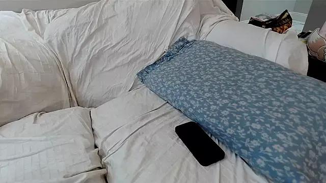 EmoDream1998 on StripChat