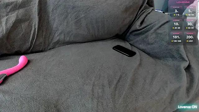 EmoDream1998 on StripChat