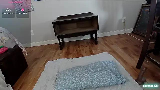 EmoDream1998 on StripChat