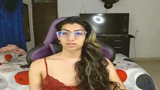 engielphoenis14 on StripChat