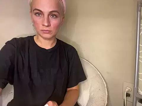 girlfriendmissy on StripChat