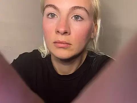 girlfriendmissy on StripChat