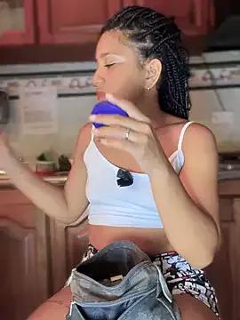 Freechat HeatherCubs on StripChat