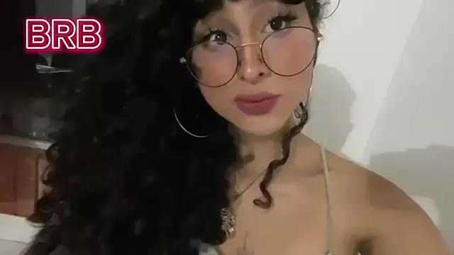 Heka_Prudence on StripChat