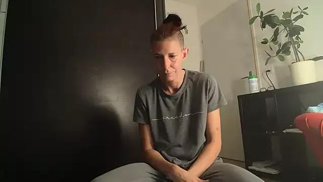 HerrundFrau-M on StripChat