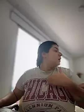 horny_roomiess on StripChat