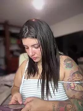 horny_roomiess on StripChat