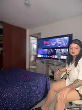 horny_roomiess on StripChat