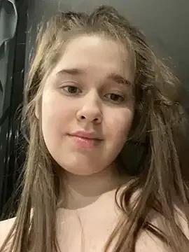 HornyGirlH on StripChat