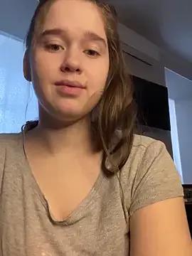 HornyGirlH on StripChat