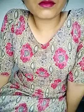Hot_Buggu on StripChat 