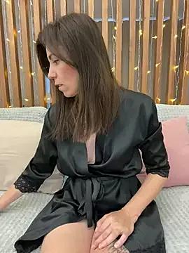 HotyWinter on StripChat