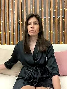 HotyWinter on StripChat