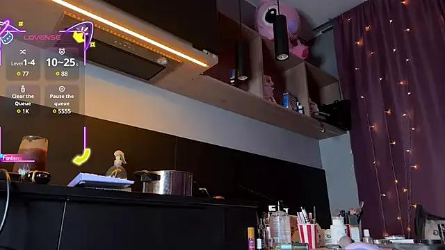 ilona_wine on StripChat