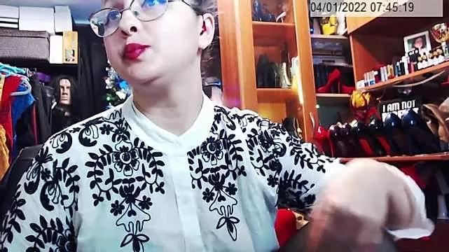 Freechat Imperatriza on StripChat