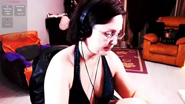 Freechat Imperatriza on StripChat