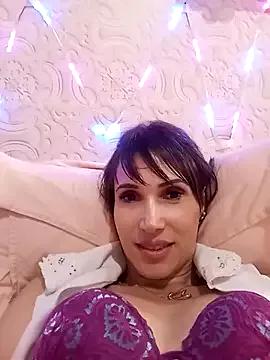 Irresistible24 on StripChat