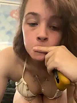 Freechat Itzz_lolareign on StripChat