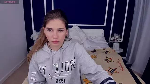 JaneRaspberry on StripChat 