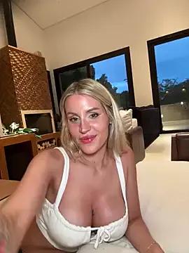Freechat jasminesummer on StripChat