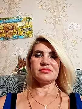 JennyOMay on StripChat