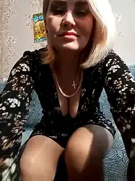 JennyOMay on StripChat