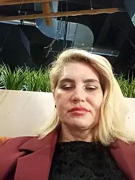 JennyOMay on StripChat