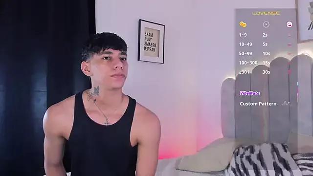 Josep_Davies on StripChat