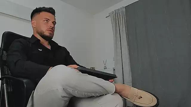 juliusmasters on StripChat