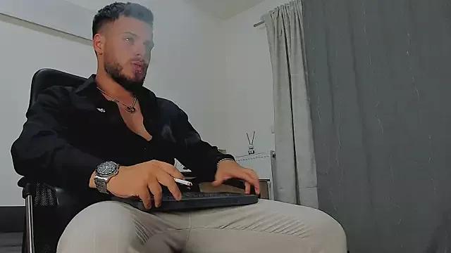 juliusmasters on StripChat