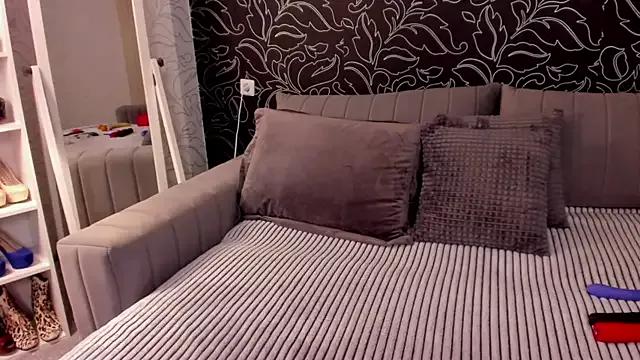 Jullia_Moor on StripChat