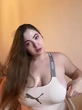 Kamilla_Loop on StripChat