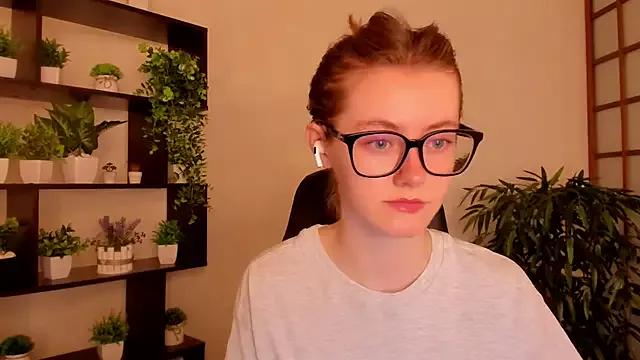 Freechat KateCuddle on StripChat