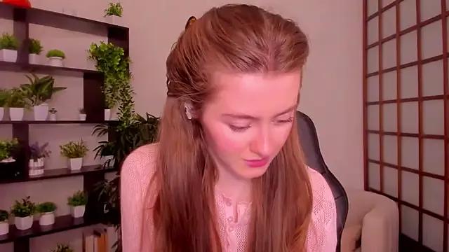 Freechat KateCuddle on StripChat