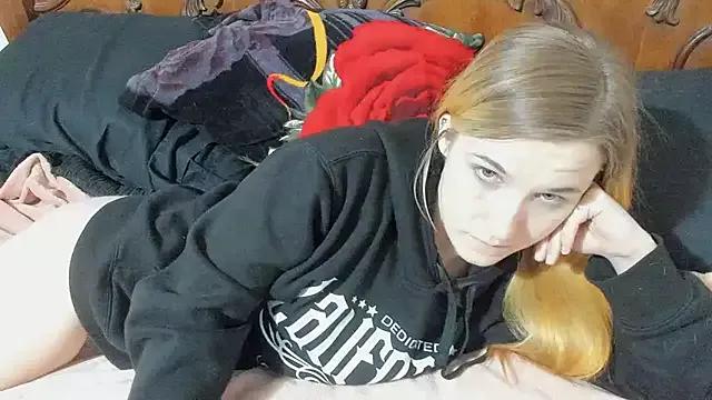 Kitty_DaCocks on StripChat