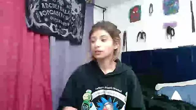 KratosAfroditacs on StripChat