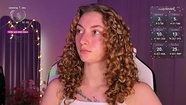 lady_curls on StripChat