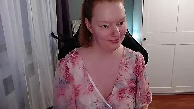 Lady_Inari on StripChat