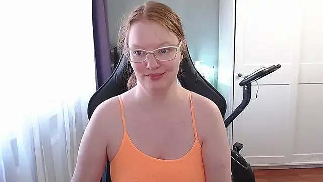 Lady_Inari on StripChat