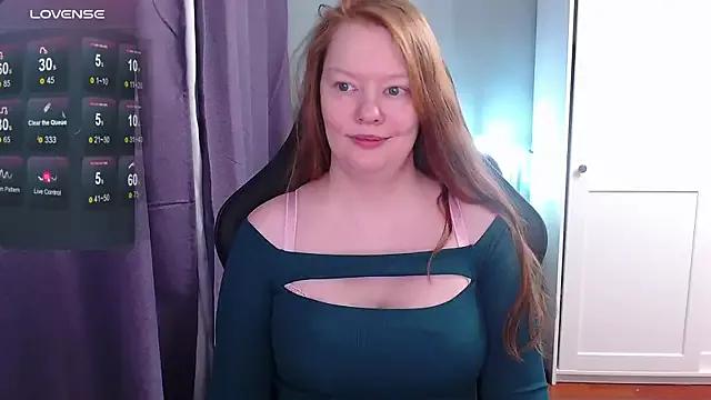 Lady_Inari on StripChat