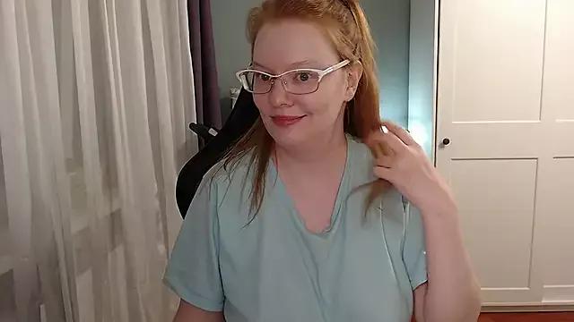 Lady_Inari on StripChat