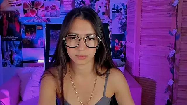 LanaBaker on StripChat