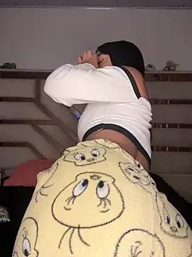 Laura-Khalifa on StripChat