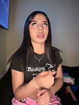 Laura-Khalifa on StripChat