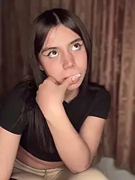 Laura-Khalifa on StripChat